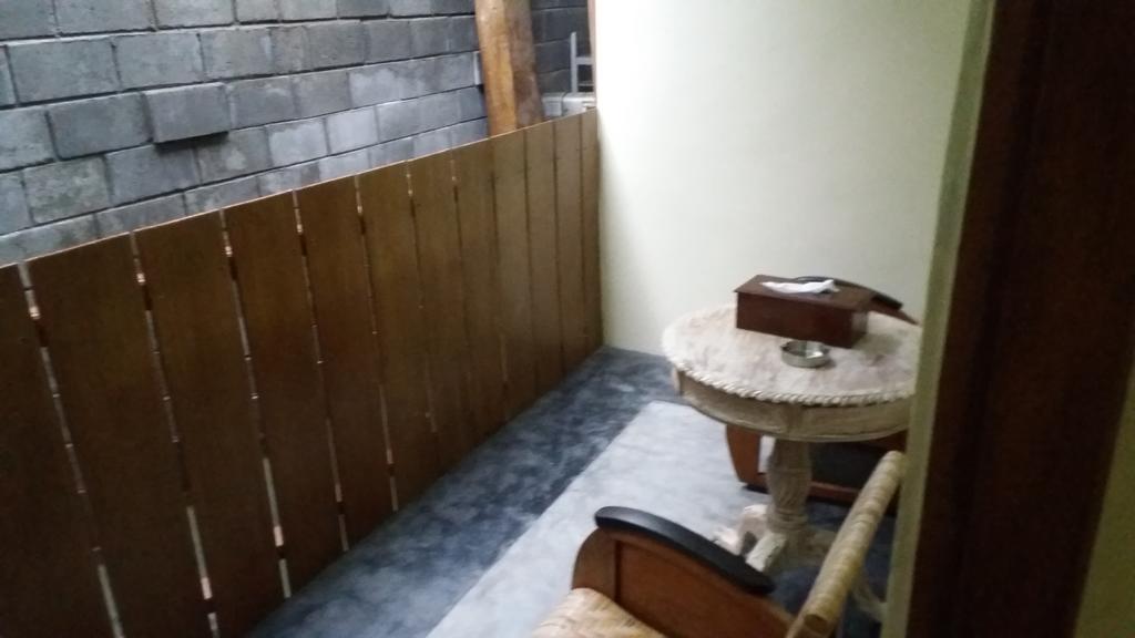 Ndalem Mj Homestay Jogjacarta Exterior foto