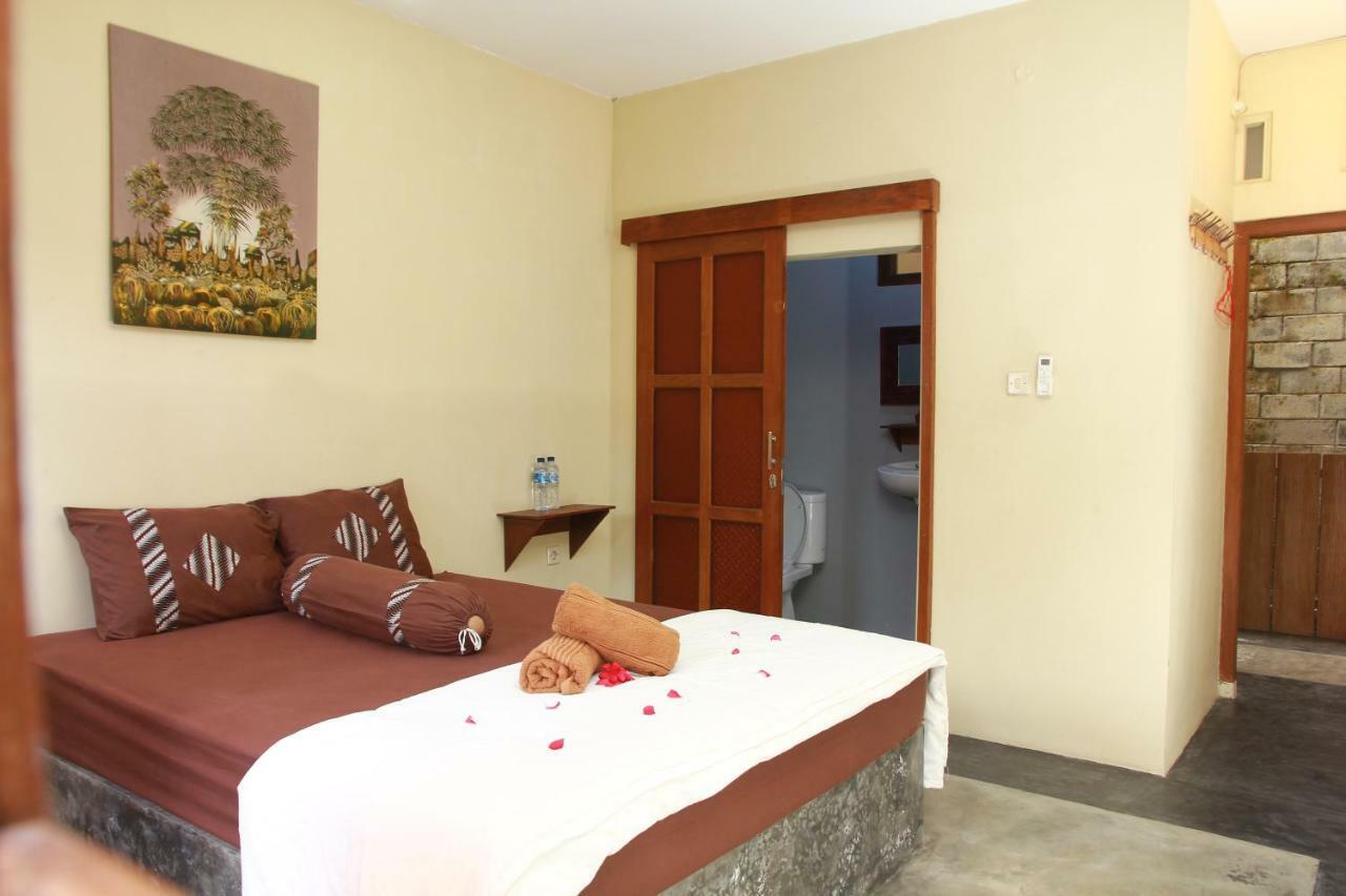 Ndalem Mj Homestay Jogjacarta Exterior foto